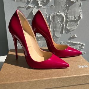 Christian Louboutin So Kate - “Ultra Rose”